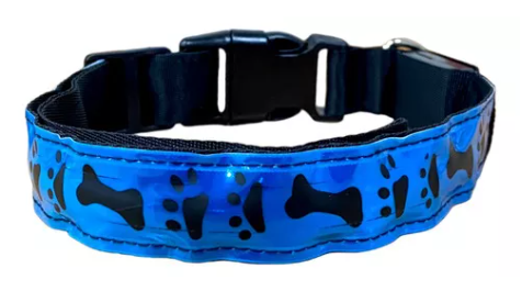 Collar azul con huellas LED